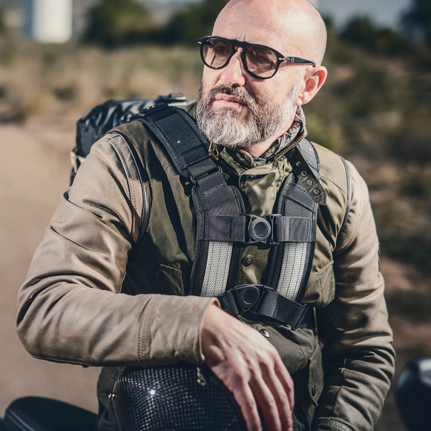 KRIEGA R30 RYGGS�CK